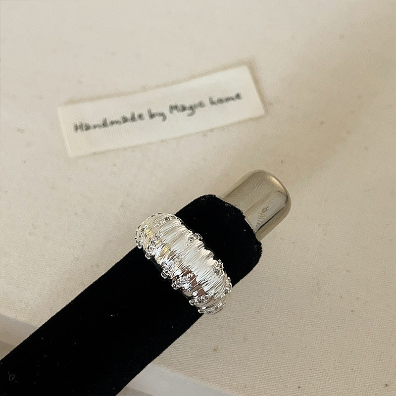 Brushed Pleated Zircon Metal Female Niche Unique Elegant Fashion Rings