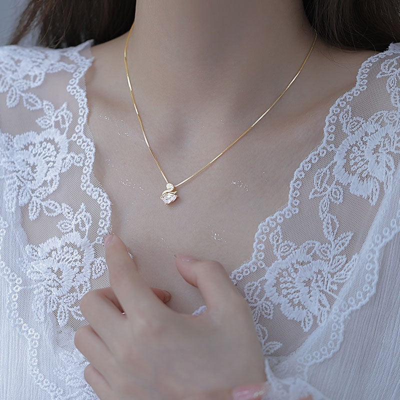 Luxury Minority Clavicle Chain High-grade Gifts Necklaces