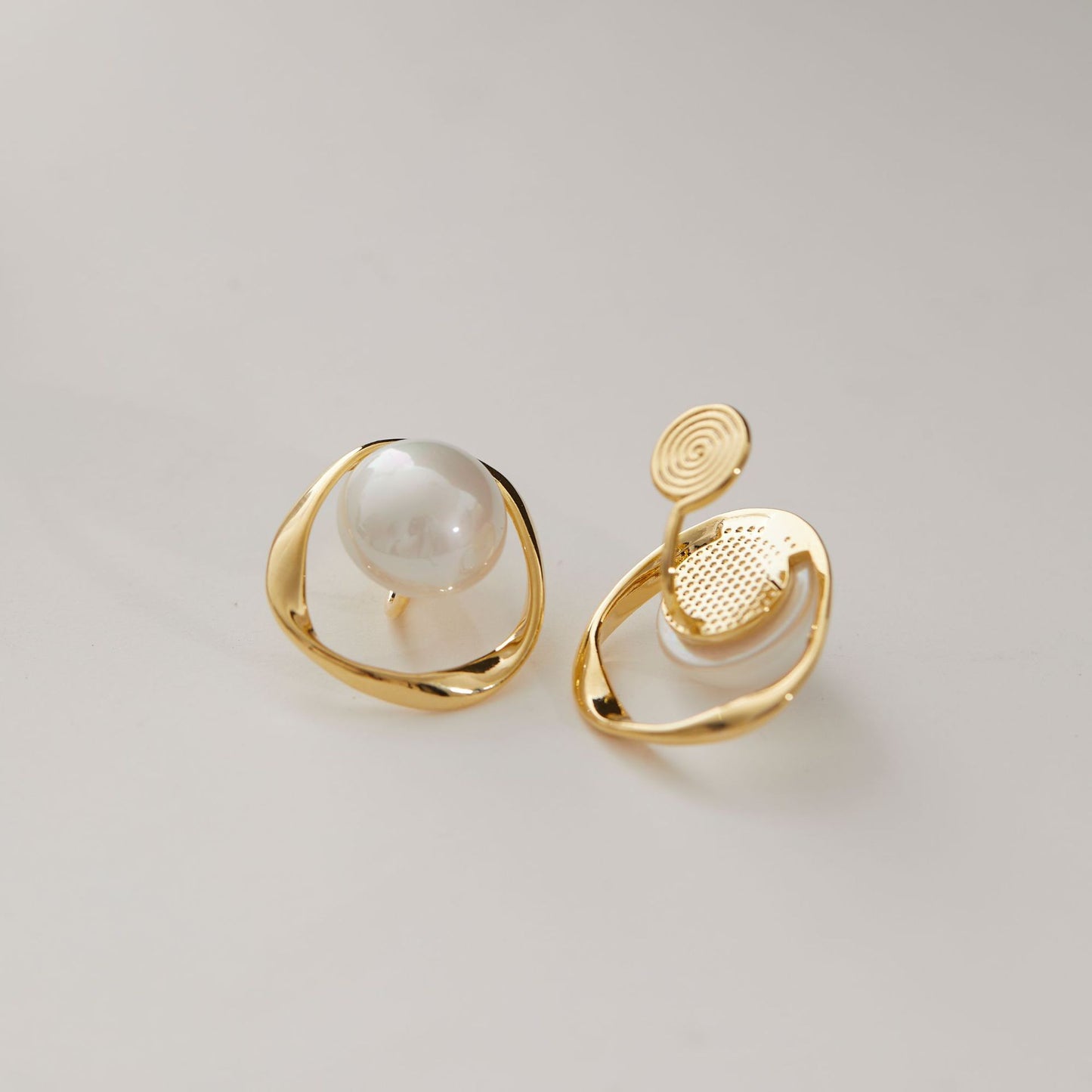 Mosquito Coil Ear Clip Earless Female Earrings