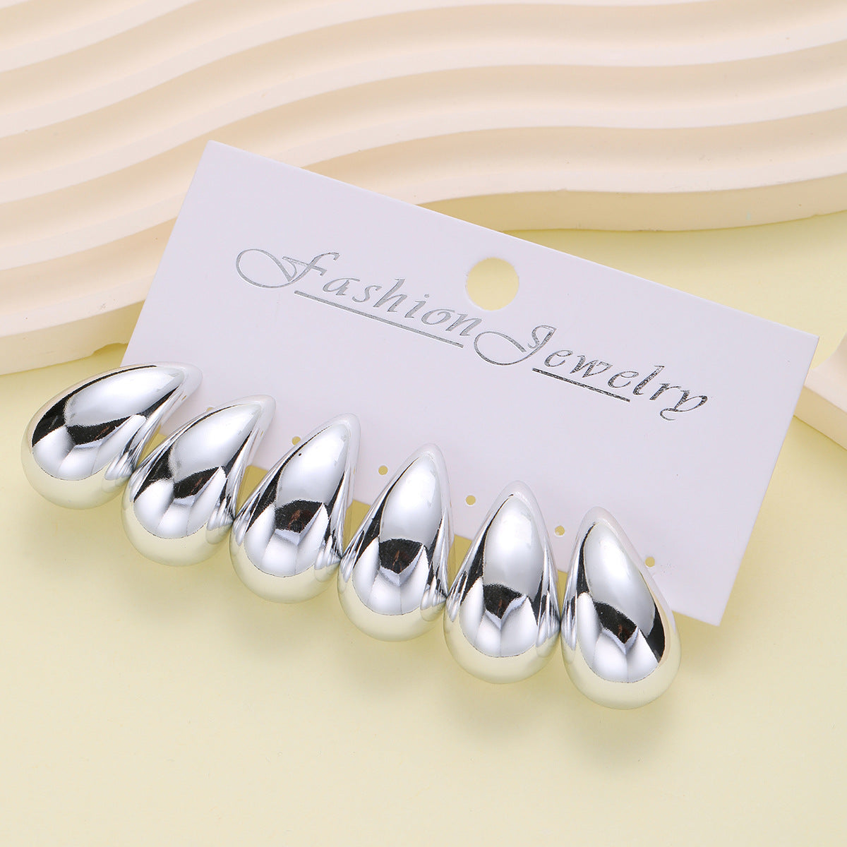 Fashion Type Water Drop Retro Exaggerated Earrings
