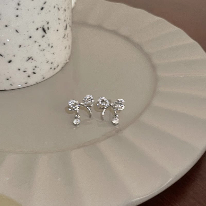 Zircon Suit Female Design Exquisite Versatile Earrings