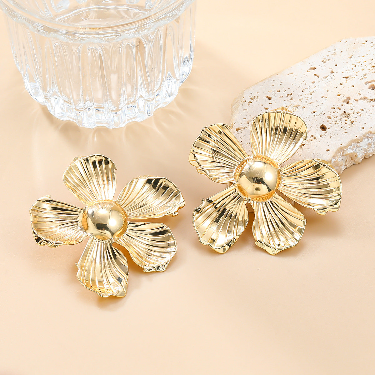 Women's Durable Spring Alloy Flower Metal Rings
