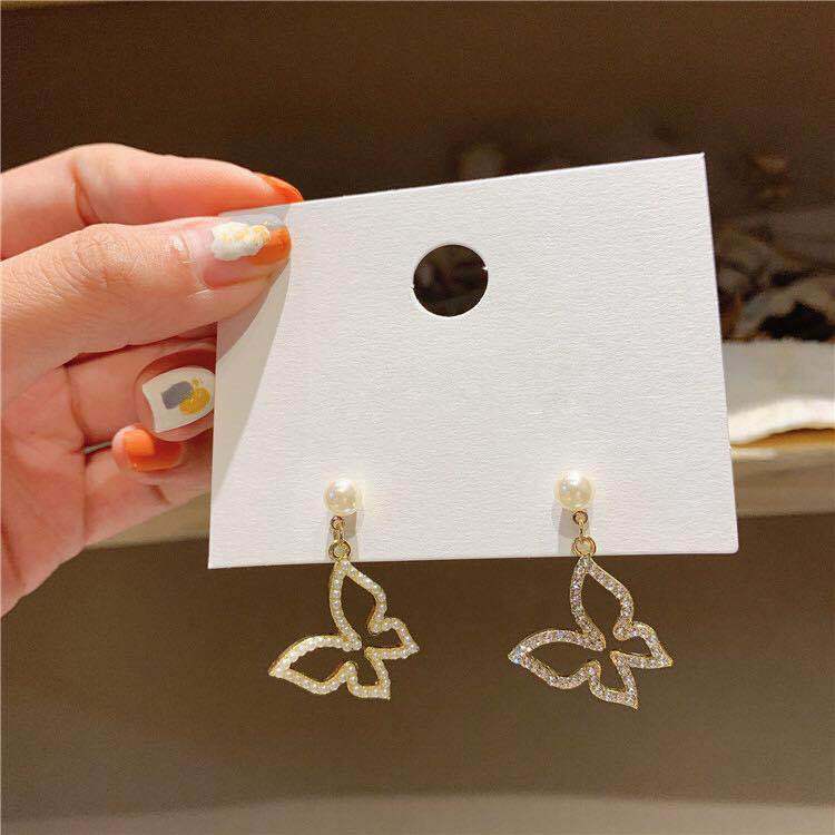 High-grade Female Niche Vintage Pearl Flower Elegant Earrings