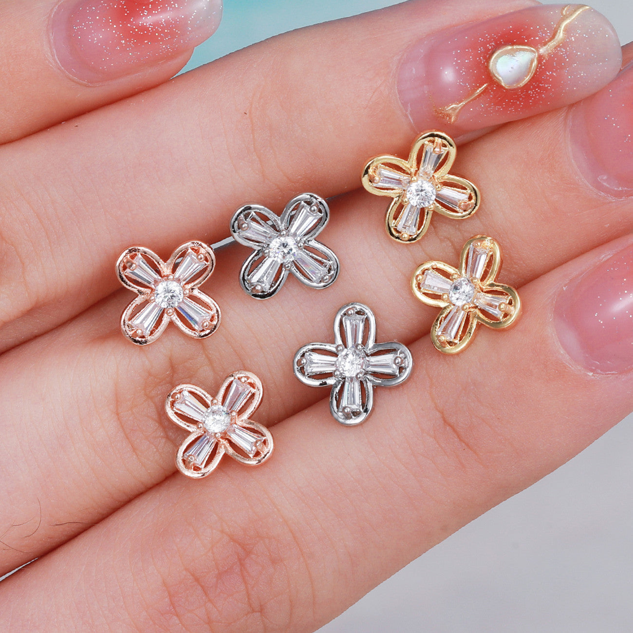 Women's Loving Heart Zircon Flower For Niche Design Ear Bone Earrings