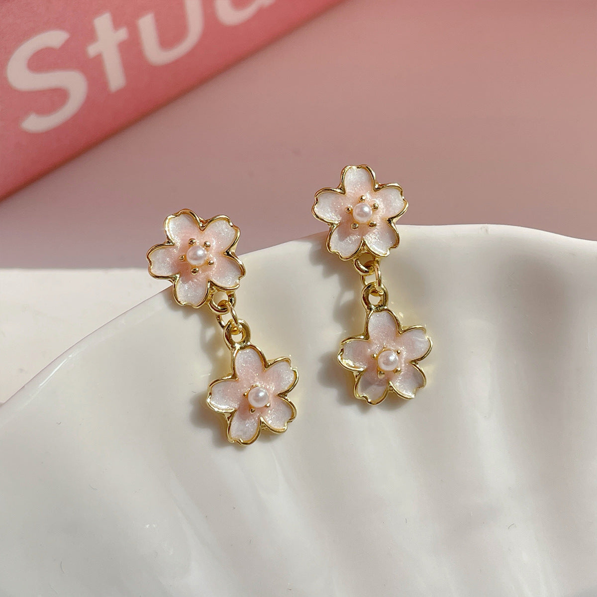 Sier Needle Sweet Girly Niche Design Three-dimensional Light Earrings