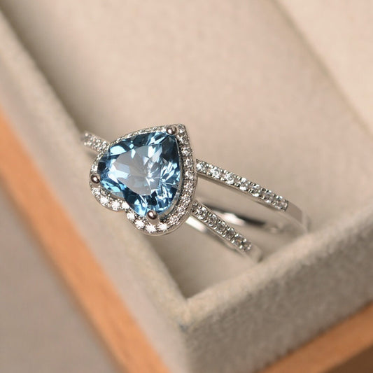 Women's Blue Heart-shaped Zircon Fashion Set Rings
