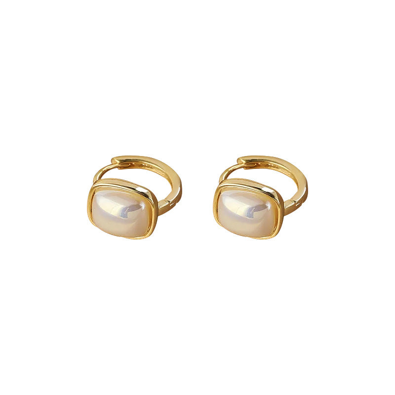 Female Retro Style Ear Clip Refined Earrings