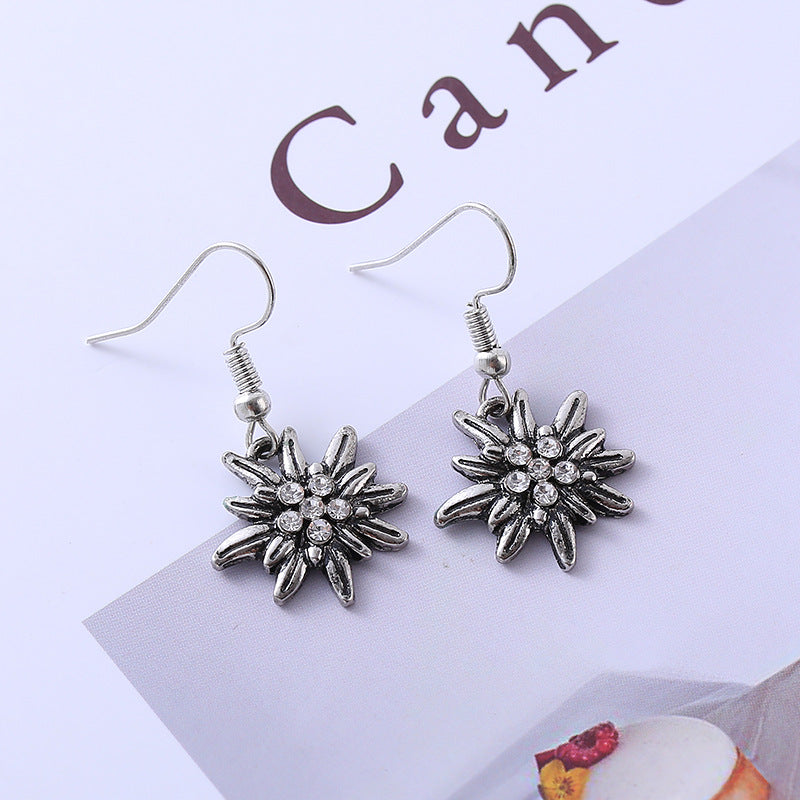 Women's Winter High-grade Edelweiss Vintage Light Luxury Rings
