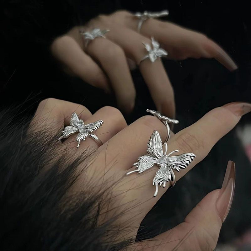 Women's Liquefied Butterfly Opening Niche Design Pleated Cold Wind Dark Rings