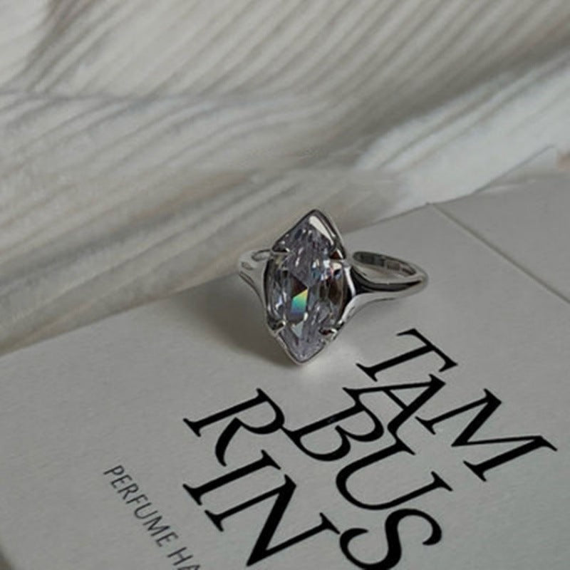 Gemstone Diamond Denier Light Luxury High-grade Rings