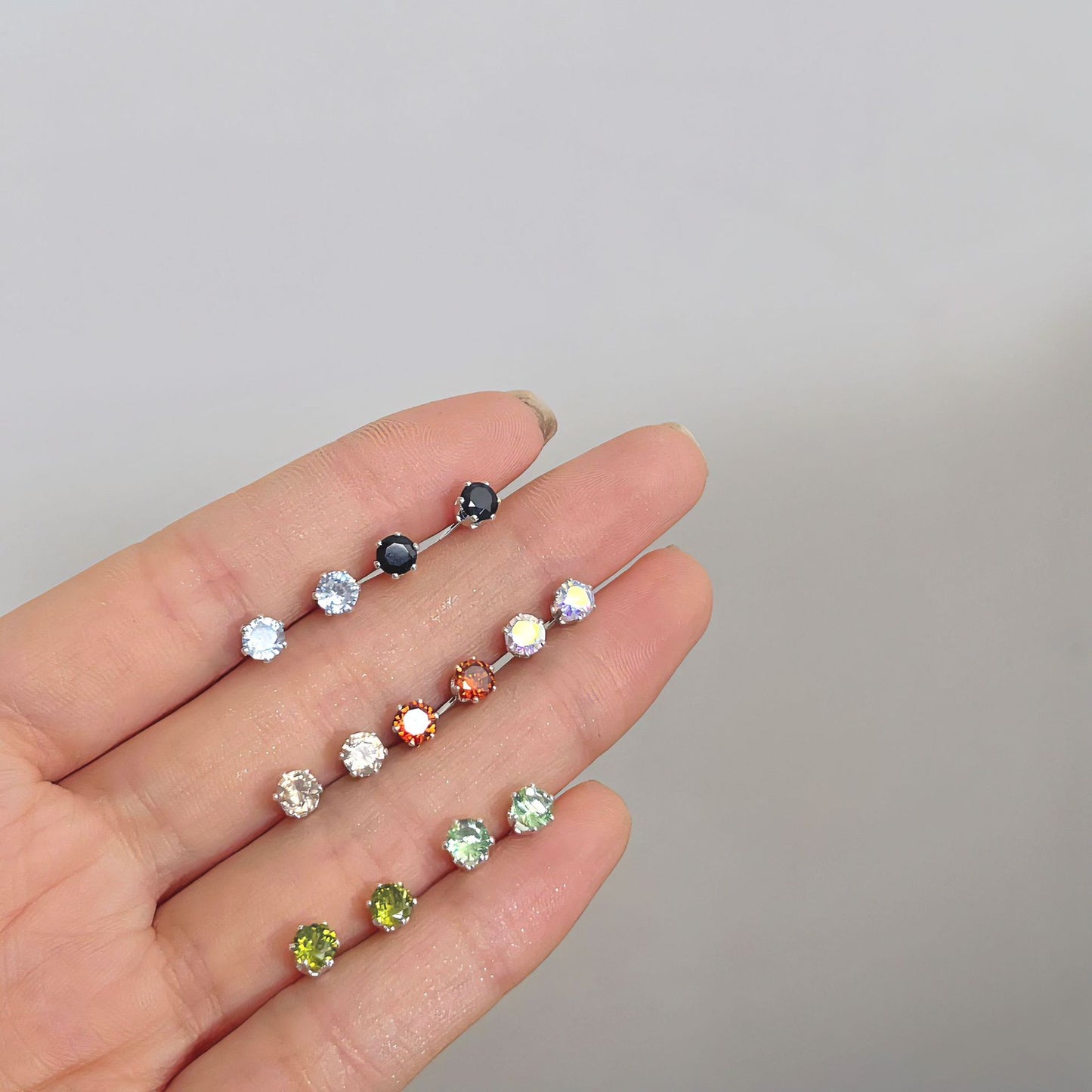 Color Zircon Simple Exquisite Small Ear Earrings