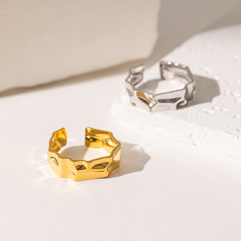 Steel Gold-plated Love Heart Flowers Glossy Rings