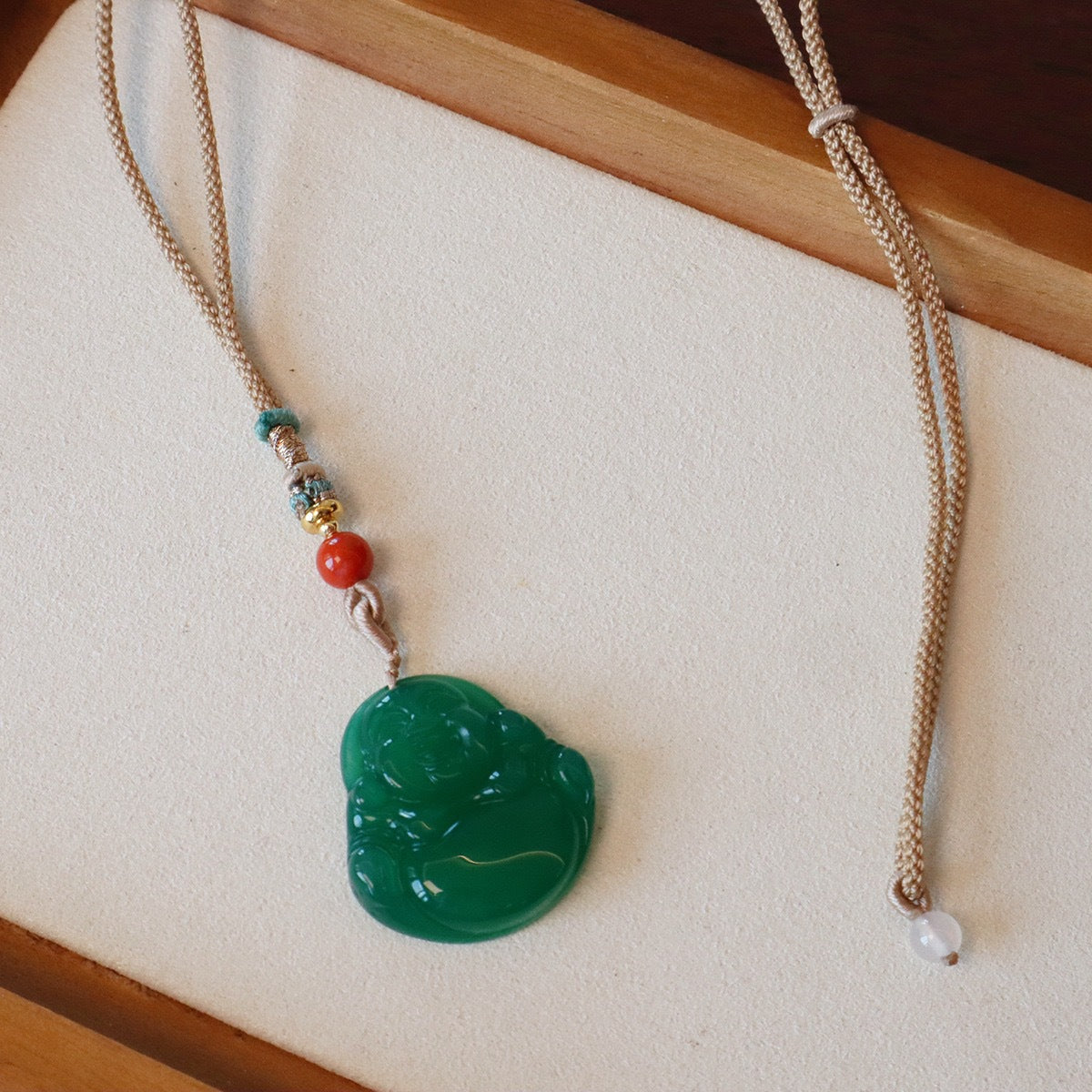 Buckle Chalcedony Fox Gourd Flower Moon Necklaces