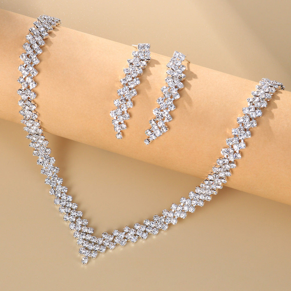 Women's Rhinestone Fashion Simple Diamond Suit Ethnic Style Necklaces