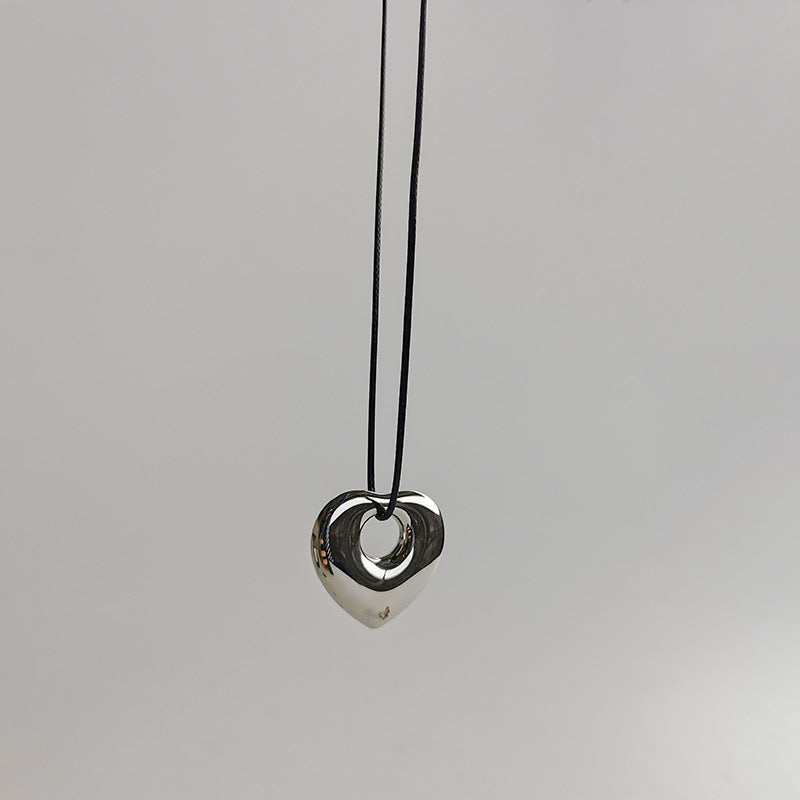 Steel Black Wax Rope Hollow Heart Light Luxury Necklaces