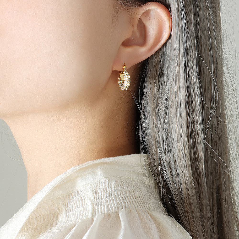 Luxury Twist Vintage Gold U-shaped Fashion Earrings