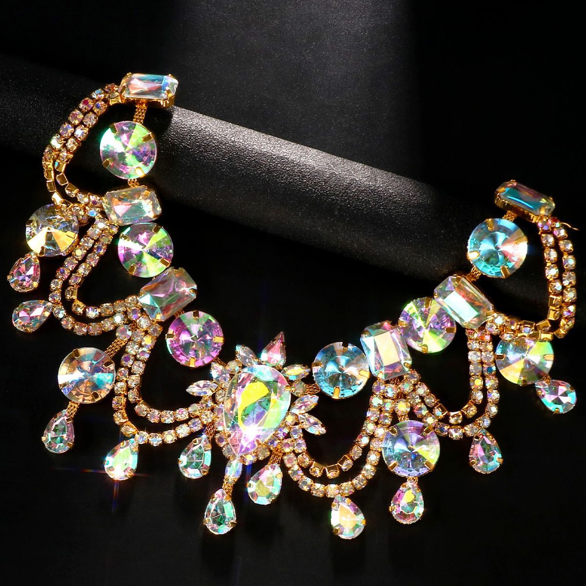 Personalized Rhinestone Eye-catching Luxury Water Drop Necklaces