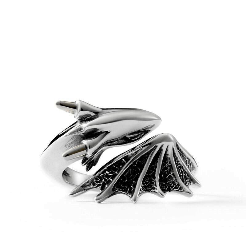 Retro Small Flying Dragon Fashion Unique Design Dark Rings