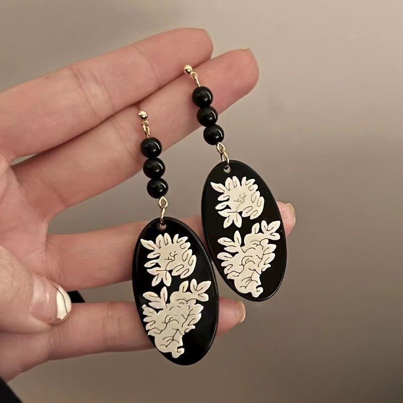 Ink Female Niche Design Ear High Earrings