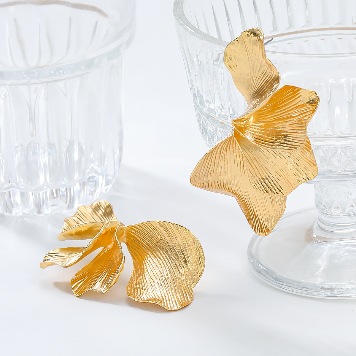 Women's Spring Alloy Flower Trendy Metal Cold Earrings