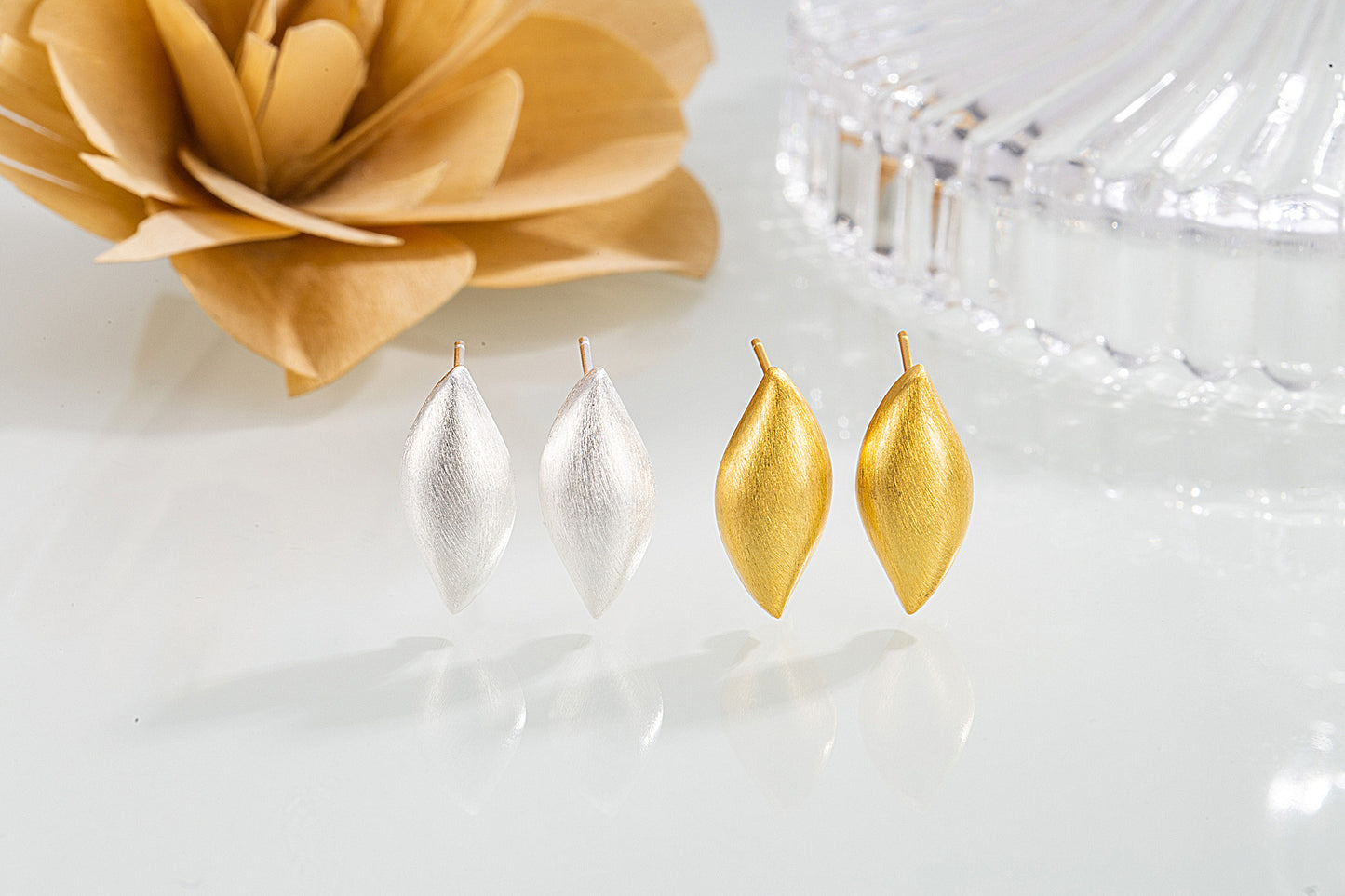 Design Brushed Leaf Shape Cold Style Earrings