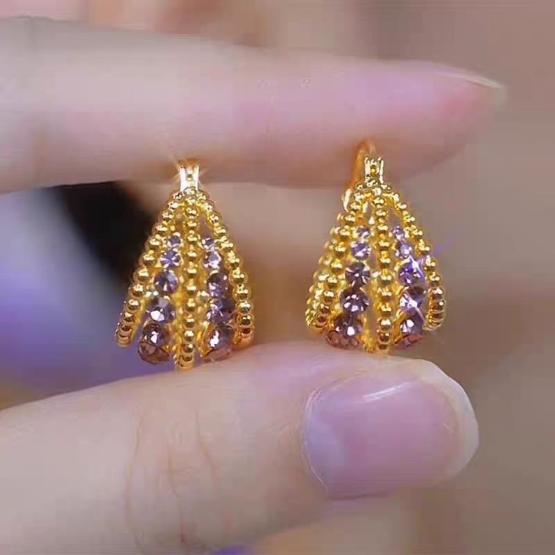 High-grade Brown Hollow Flower Basket Ear Clip Female Niche Earrings