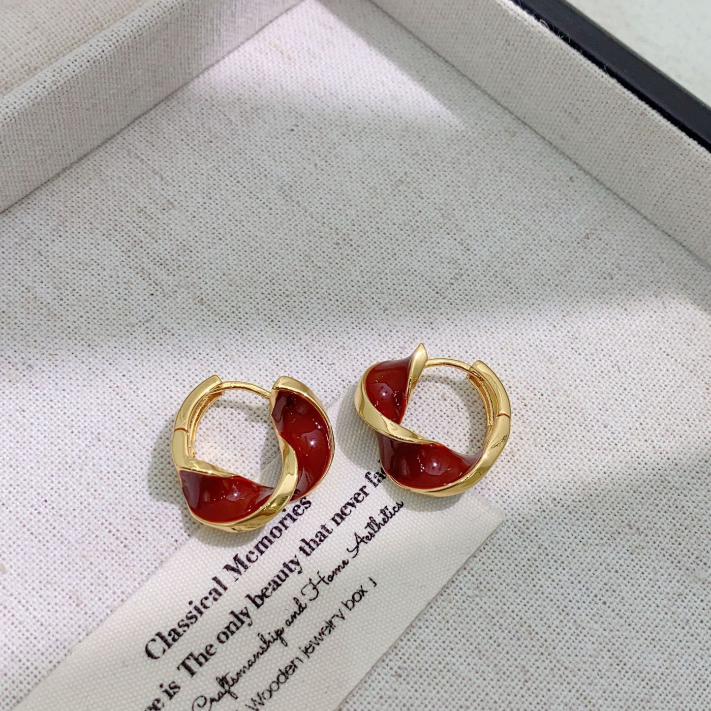 Enamel Drip Glazed Ear Mild Luxury Earrings