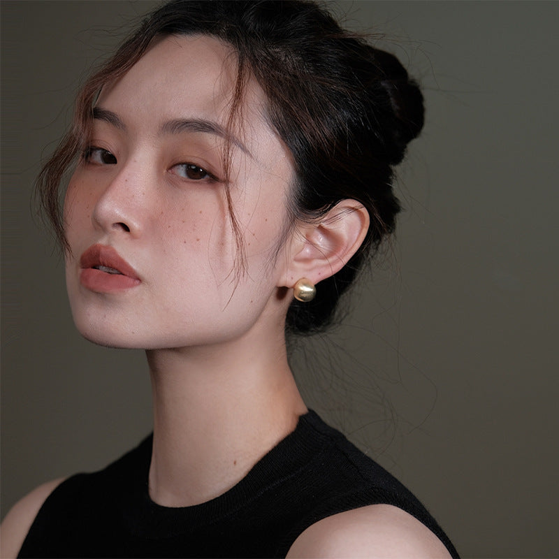 Women's Color Ball High Sense Design Fashion Earrings
