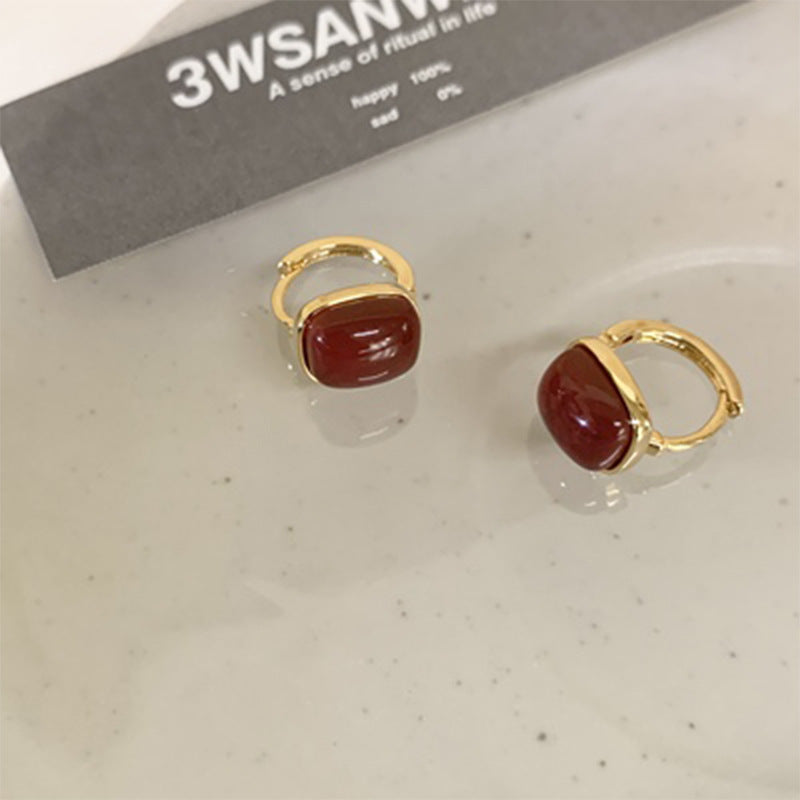 Female Retro Style Ear Clip Refined Earrings
