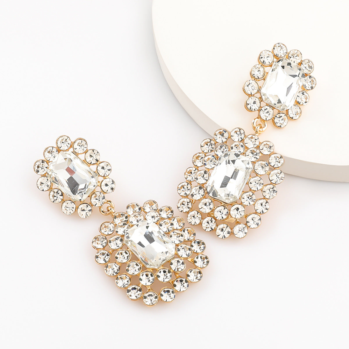 Women's Fashion Super Flash Claw Chain Alloy Earrings