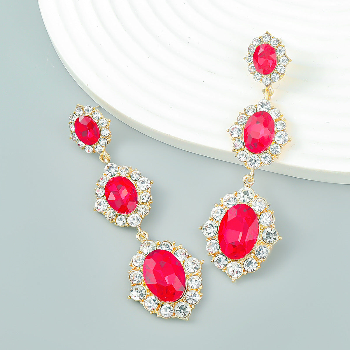 Women's Fashion Trend Oval Alloy Rhinestone Full Earrings