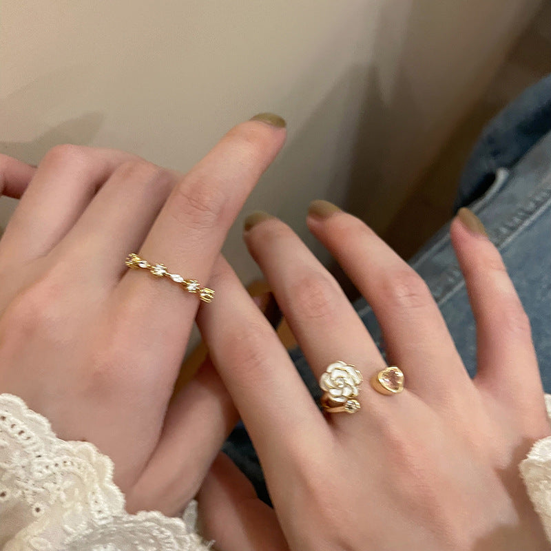 Camellia Heart-shaped Open Female Niche Design Rings