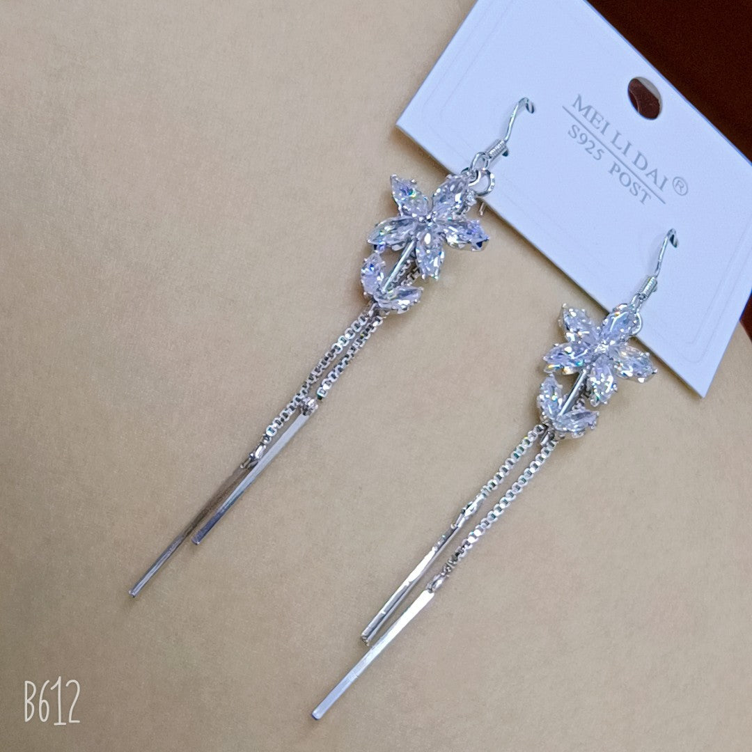 Women's Simple Three Pairs Of White Collar Earrings