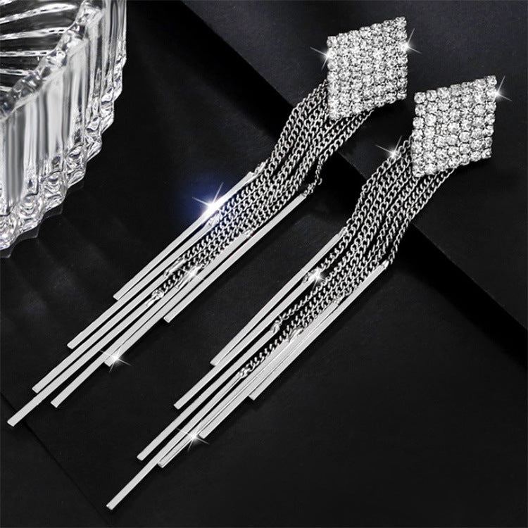 Women's Elegant Long Face Sier Needle Water Drop Tassel Super Earrings