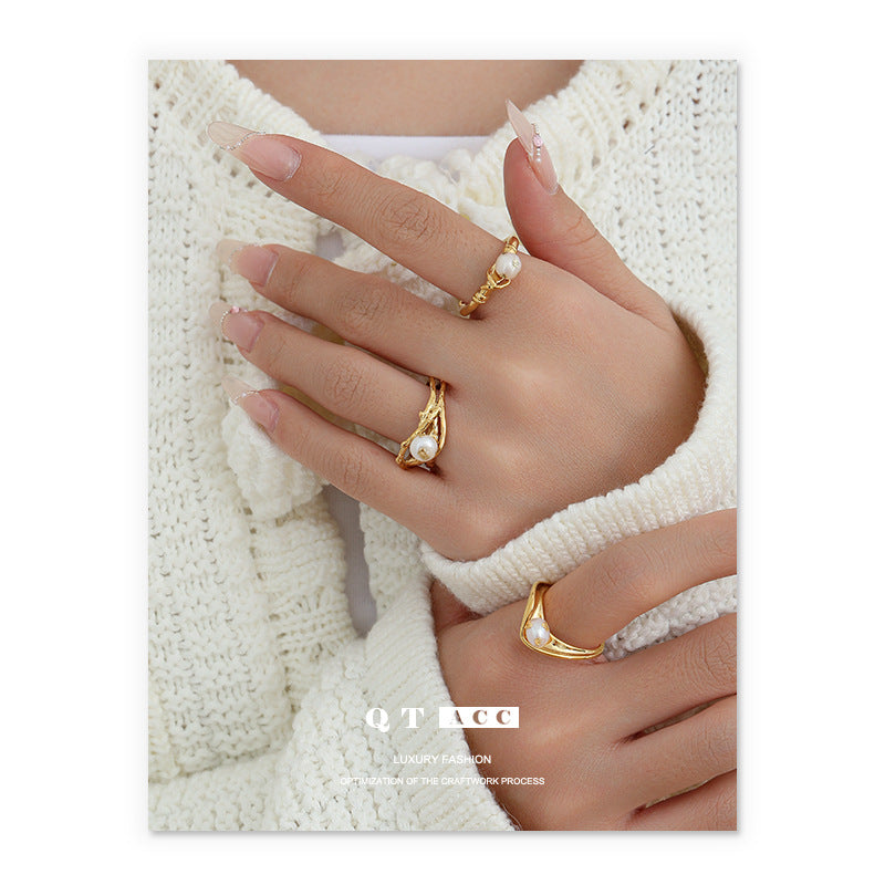 Exquisite Gold Plated Minority Natural Pearl Rings