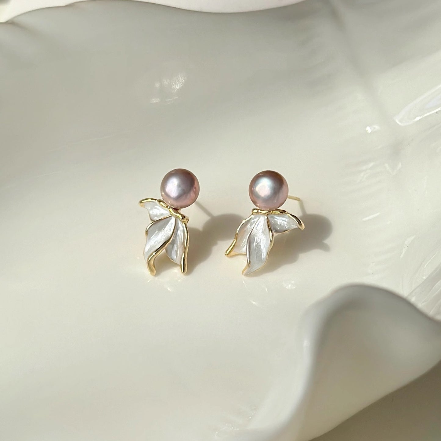 Fishtail Pearl Female Gentle Light Luxury Earrings