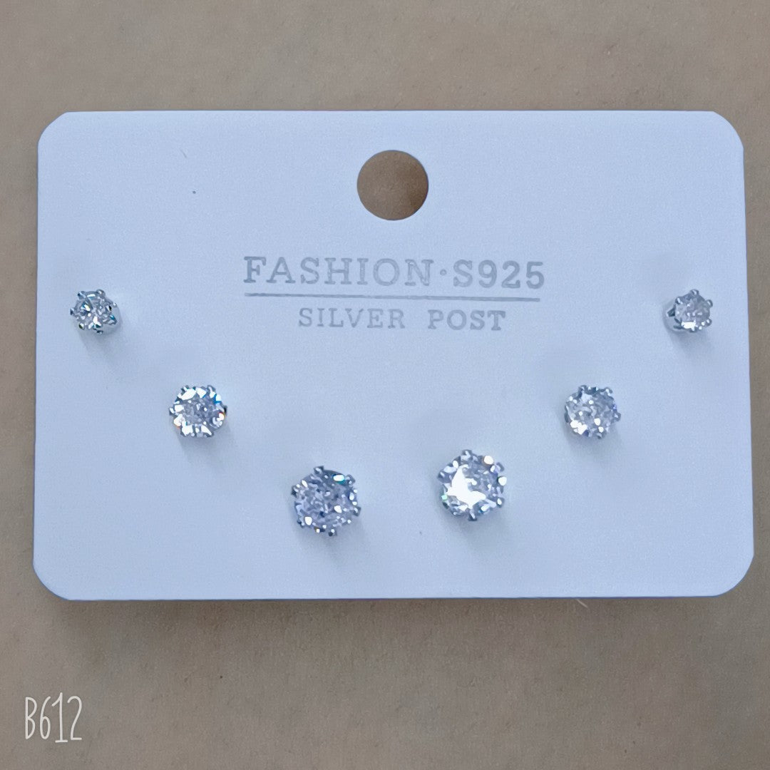 Women's Simple Three Pairs Of White Collar Earrings