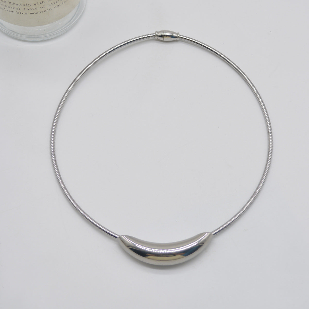 Women's Style Metal Geometry Curved Elbow Choker High-grade Design Fashionable Necklaces