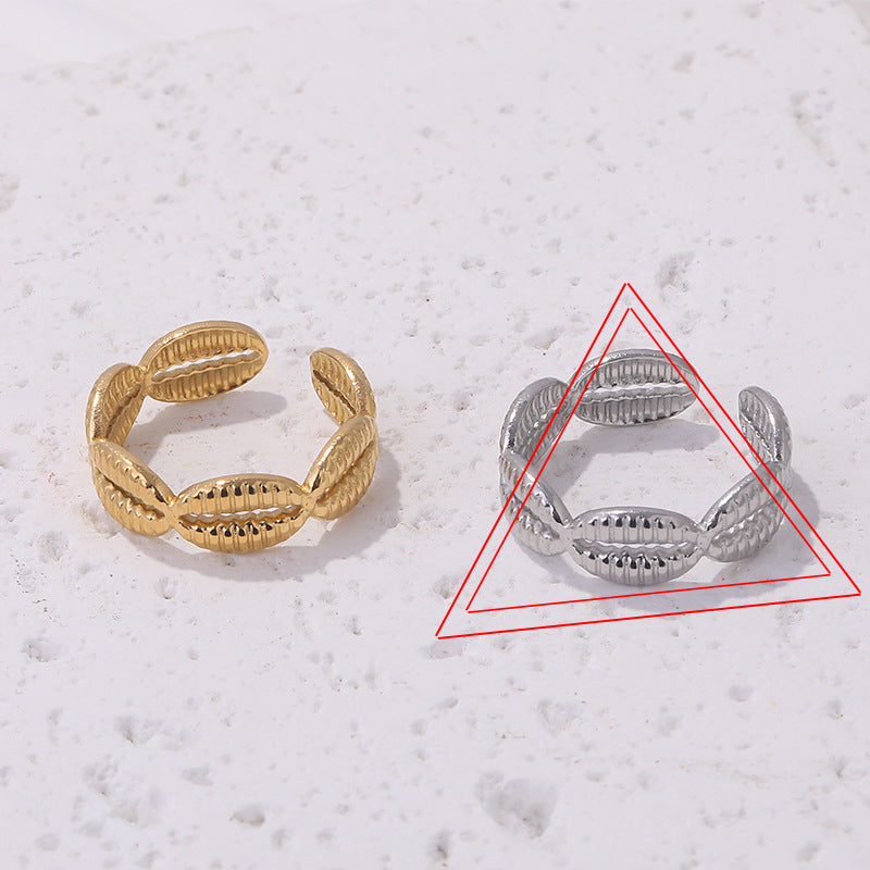 Steel Gold-plated Love Heart Flowers Glossy Rings