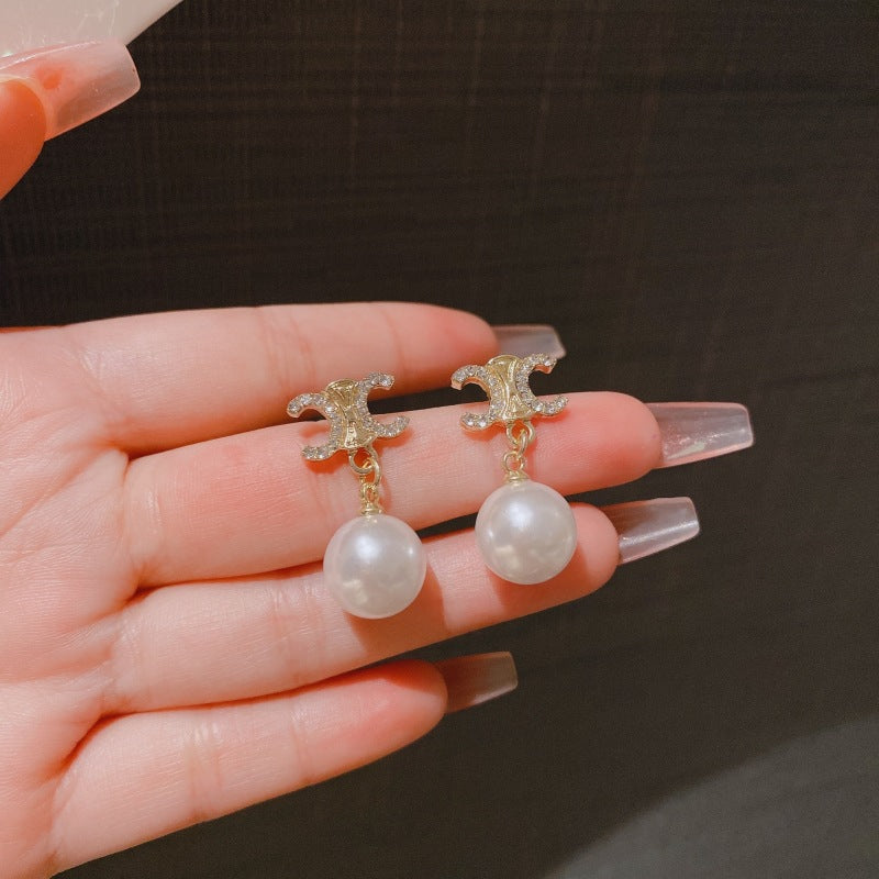 Women's French Style High-grade Pearl Niche Design Earrings