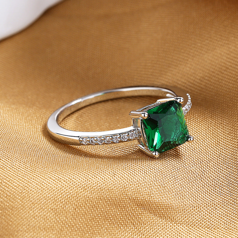 Women's Ornament Micro Inlaid Zircon Vintage Emerald Rings