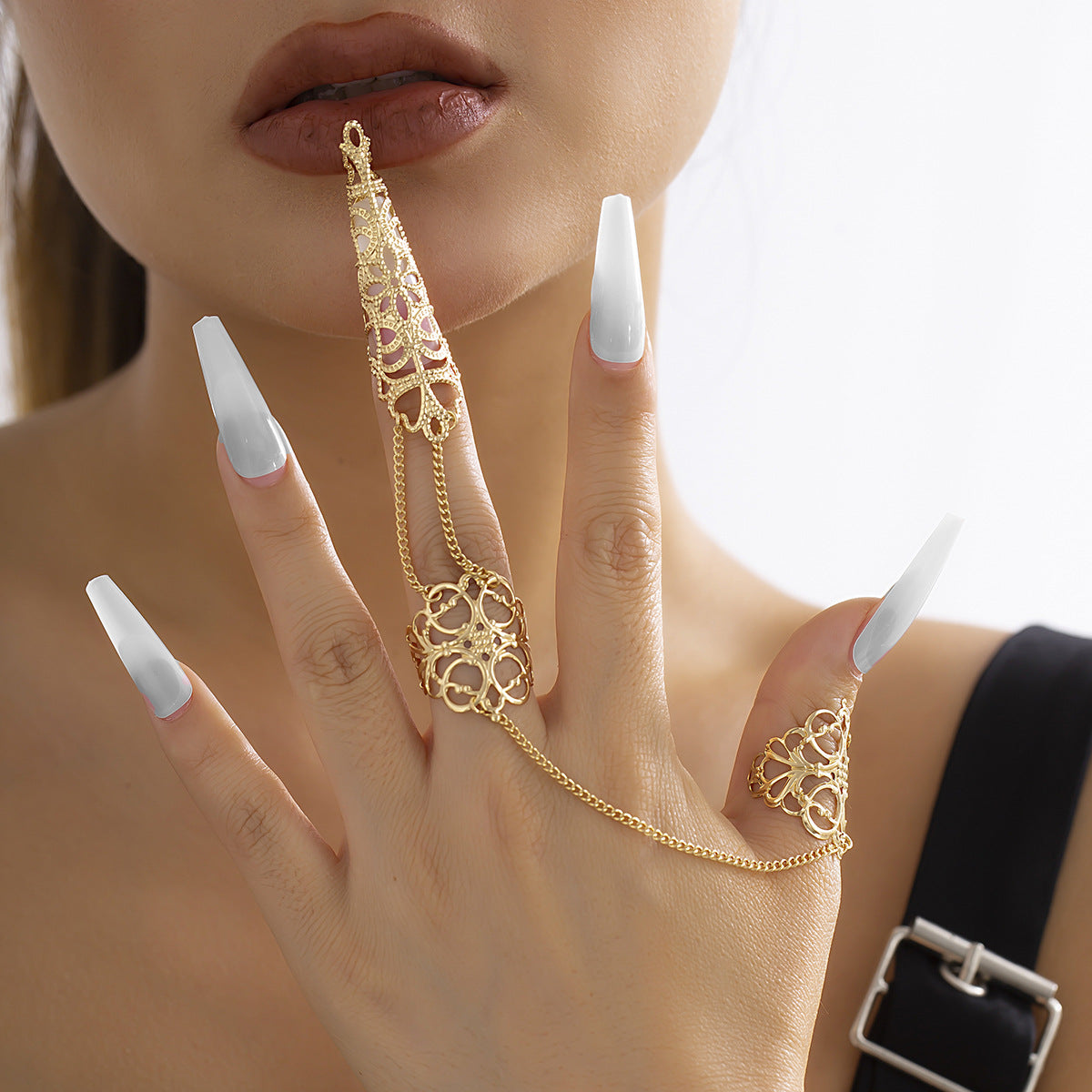 Women's Ornament Gothic Style Hollow Tapered Fingernail Niche Rings