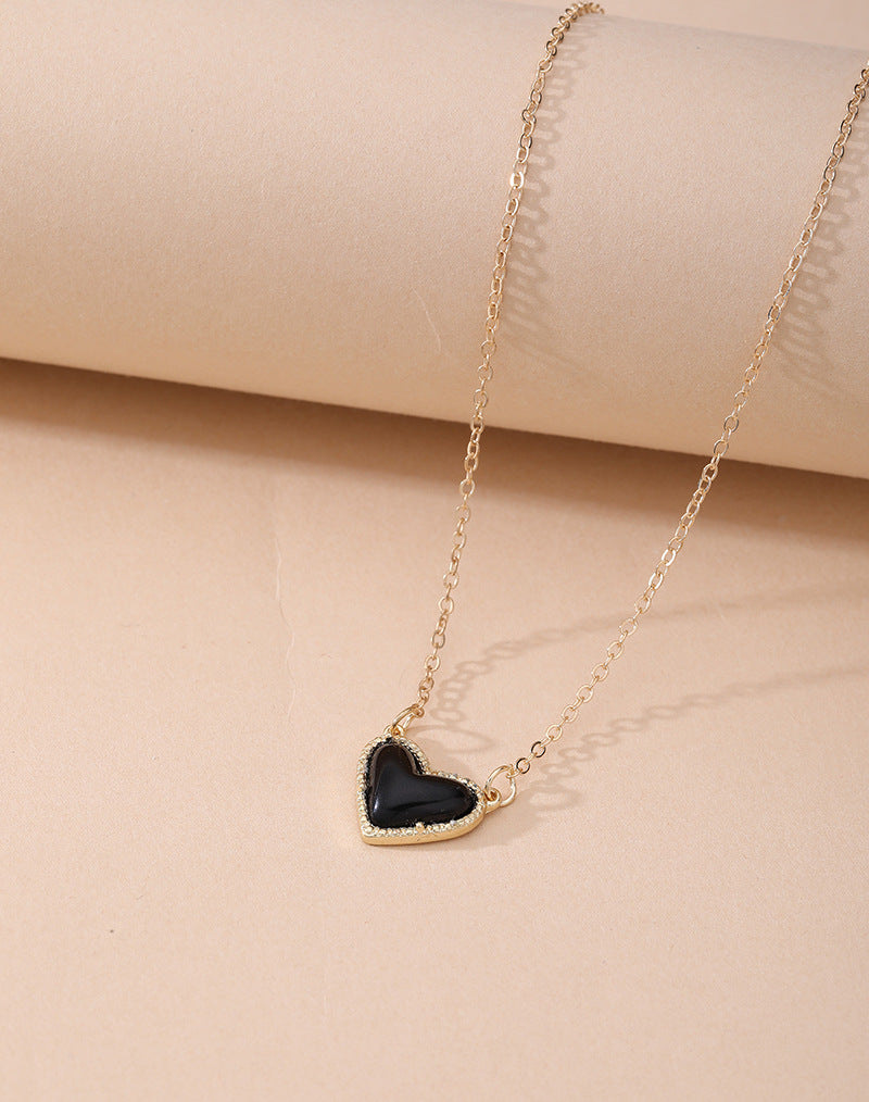Women's Love Light Luxury Temperament Inlaid Fritillary Necklaces