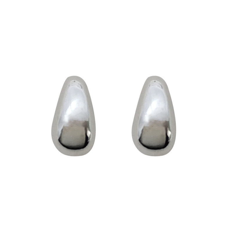 Women's Metal Shaped Fashion Cold Style Compact Earrings