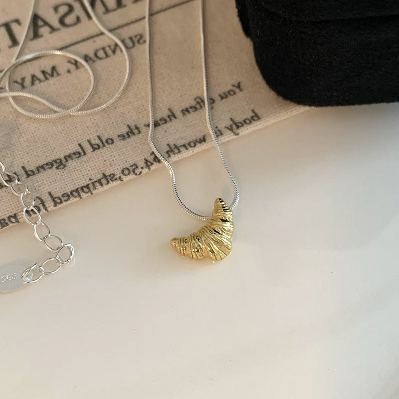 Women's Contrast Color Simple Niche Unique Graceful Necklaces