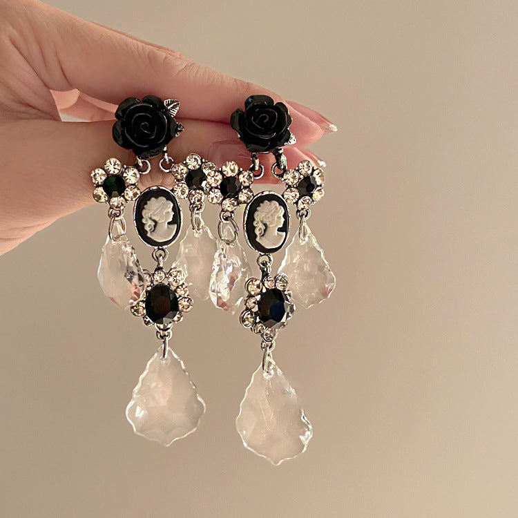 Ink Female Niche Design Ear High Earrings