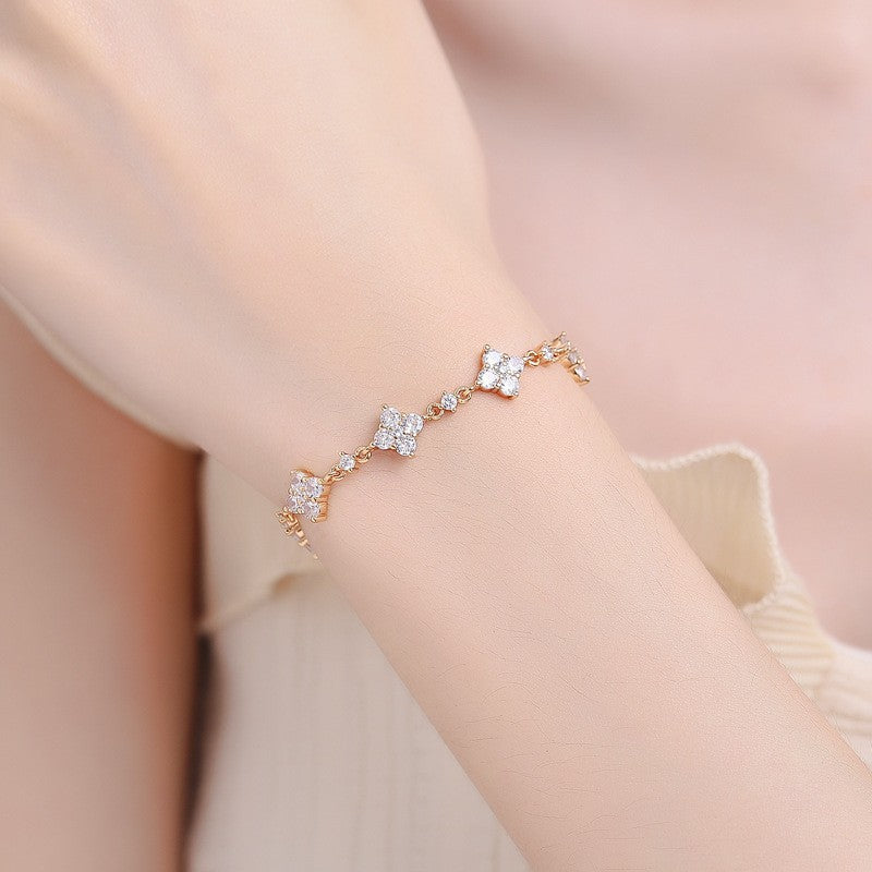 Women's Champagne Gold Zircon Temperament Wild Pull Bracelets