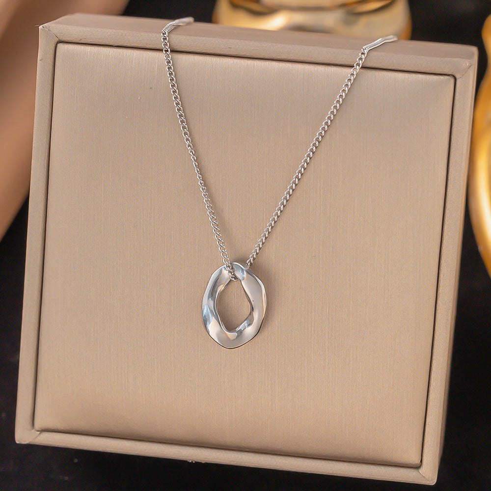Fashion Simple Love Stainless Steel Ornament Necklaces