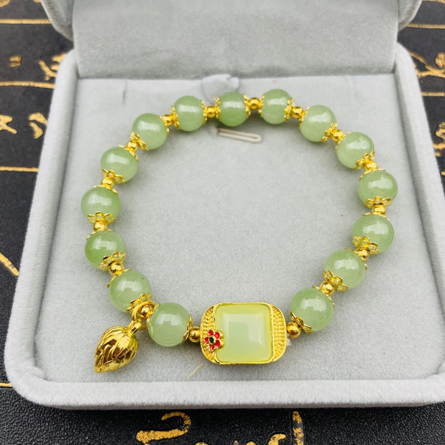 Women's Cube Sugar Bbs Lotus Seedpod Girlfriends Bracelets