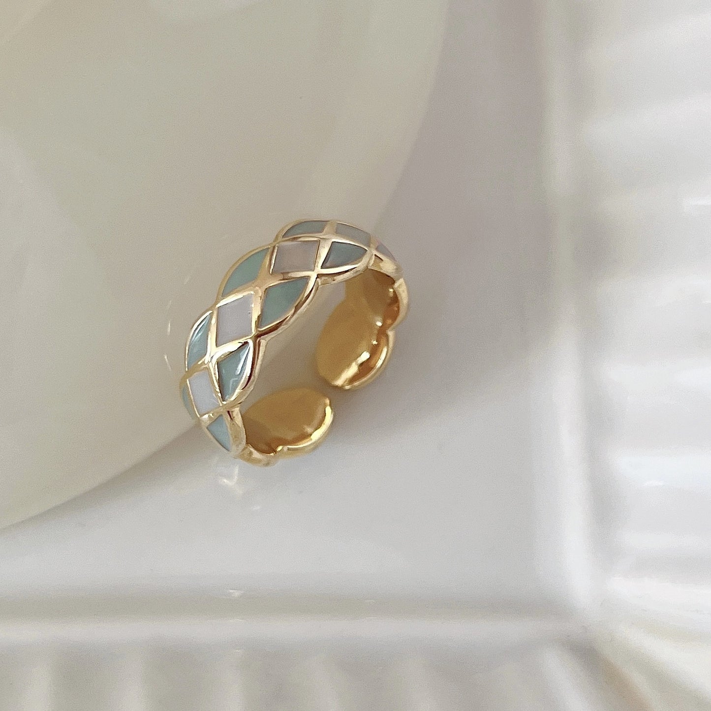 Female Design High-grade Unique Pearl Bow Rings